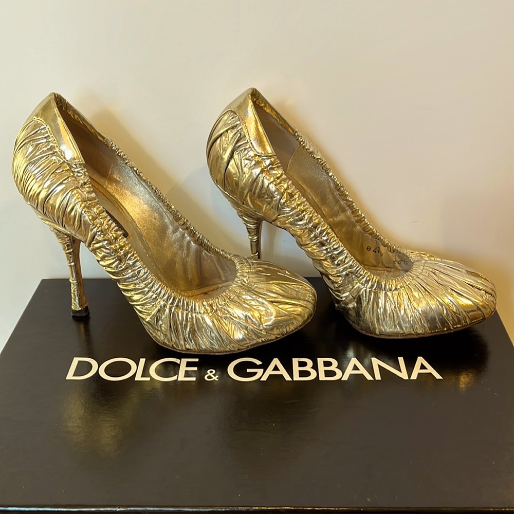 Dolce & Gabbana Décolleté Stagnola Argento Gold Metallic Crinkle Pump Sz 5.5